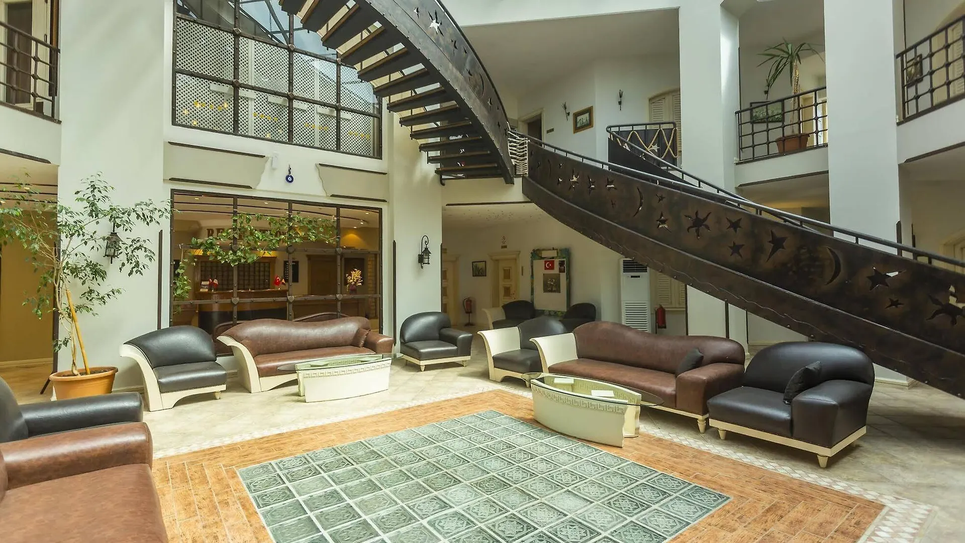 Ladonia Onderhan Hotel 博德鲁姆